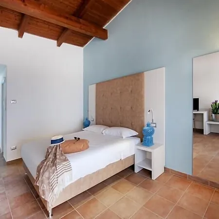 Eco Dei Siriti منتجع 4*