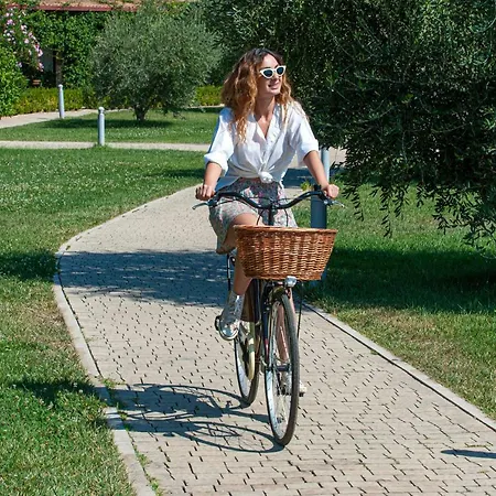 Eco Dei Siriti منتجع